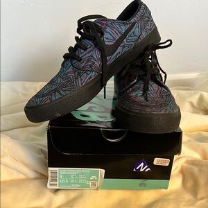 RARE- Nike zoom Janowski Watermelon/Black men’s size 9